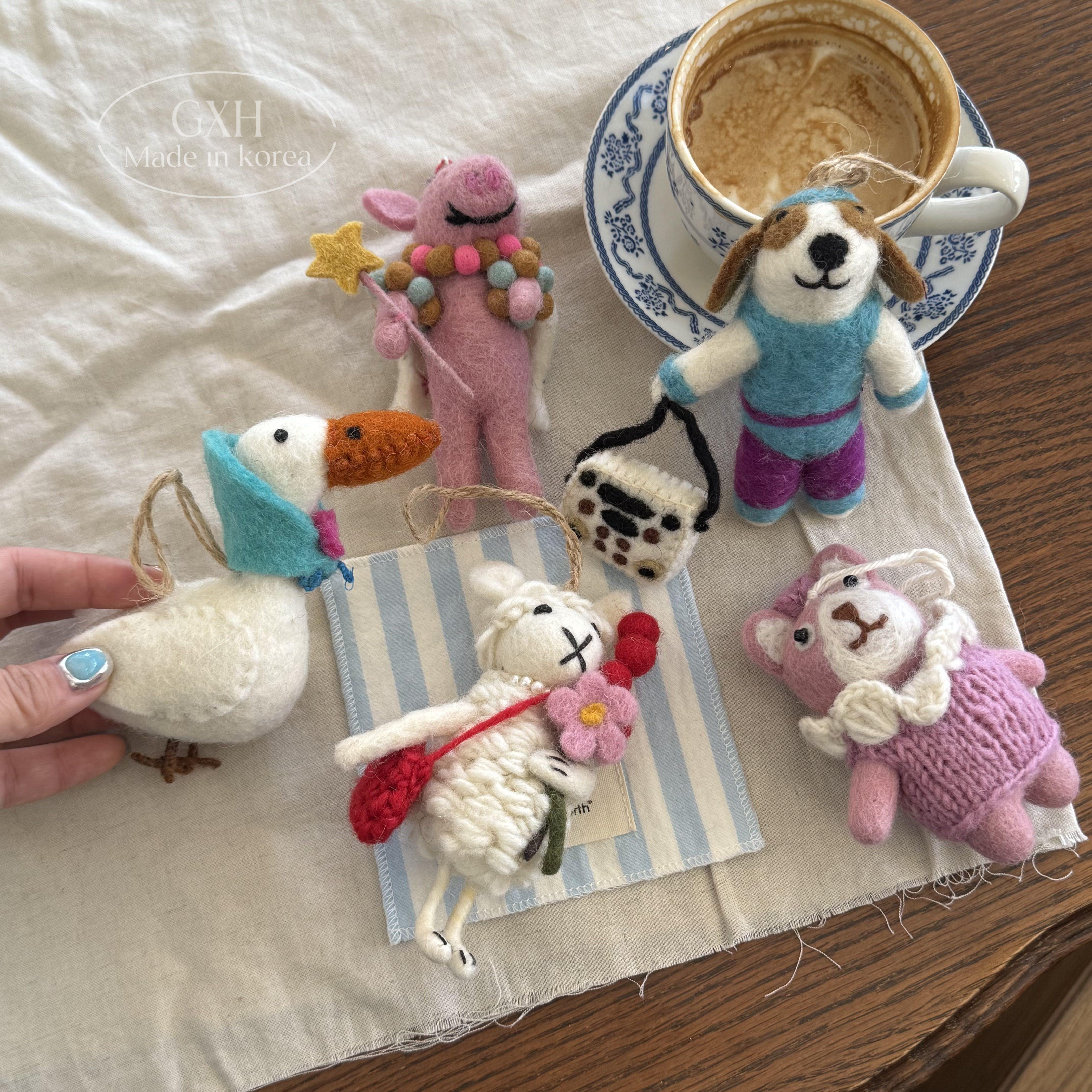 包邮韩国进口手工羊毛毡挂件小猪小狗小众钥匙扣可爱小羊白鹅包挂