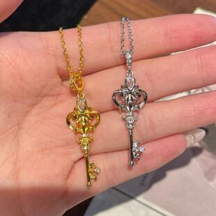 新款鸢尾花钥匙项链女轻奢小众高级感设计吊坠配饰锁骨链女士饰品