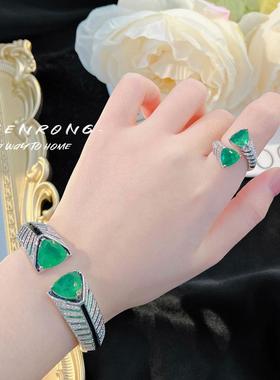 高级感Artdeco带棉祖母绿开口