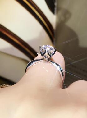 网红镀pt950白金仿莫桑石戒指