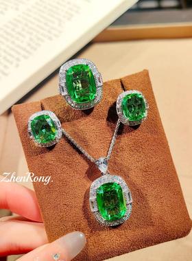 镶钻肥长方苹果绿吊坠项链高碳钻