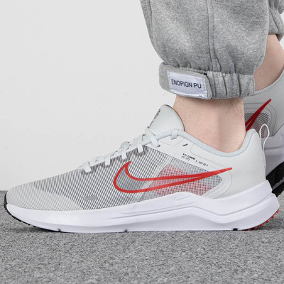 耐克运动鞋缓震跑步鞋Nike