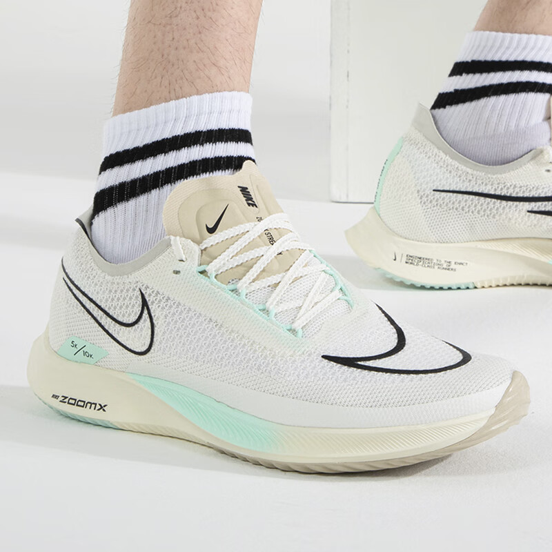 Nike耐克跑鞋男官方旗舰23