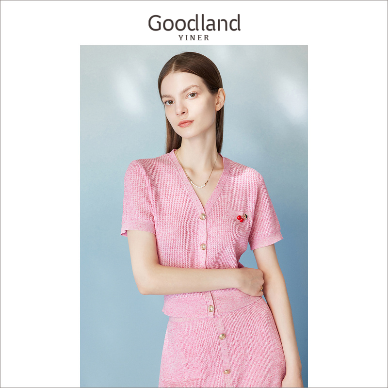 【季夏恋果】Goodland美地女装夏季时尚V领樱桃胸针装饰针织衫