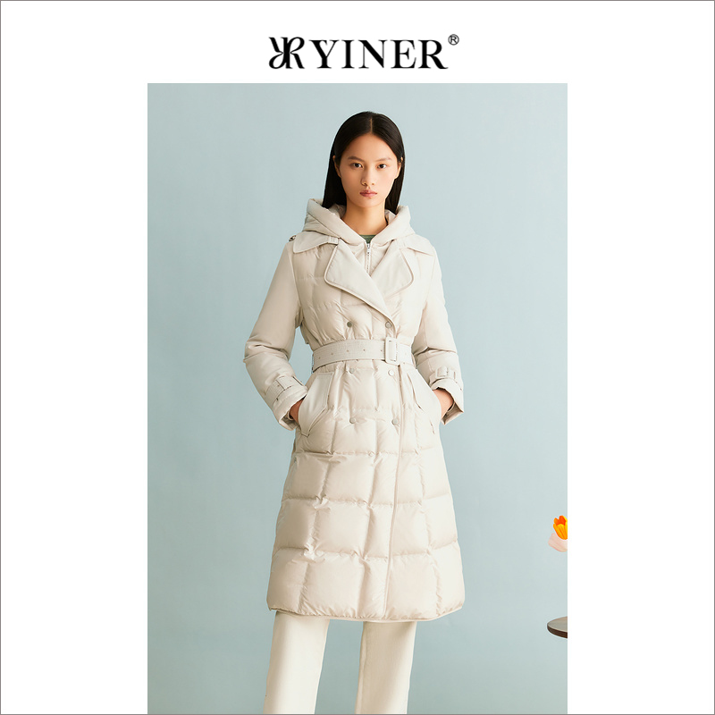 【聚暖白鹅绒】YINER音儿女装冬季长款连帽衍绣羽绒服