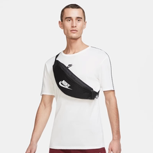 NIKE耐克单肩斜挎包男包女包迷你休闲运动小包腰包胸包DB0490-010