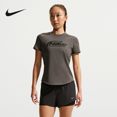 NIKE耐克夏季新款女印花休闲运动正肩短袖短款修身T恤 IO4243-254