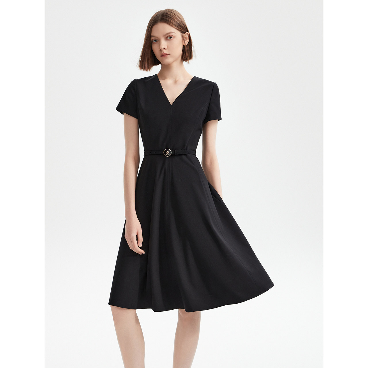 气质V领 收腰A摆 金属扣腰带