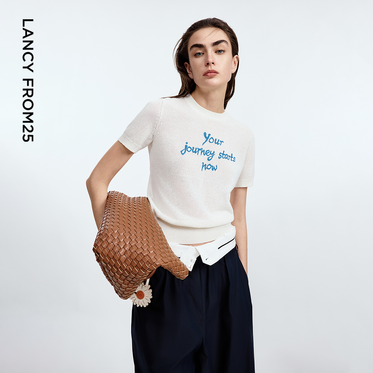 进口和纸纱+桑蚕丝 刺绣字体 合体廓形