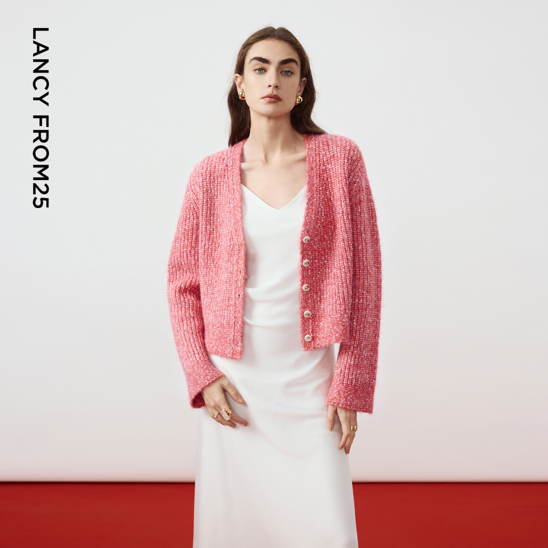 【MONEY HONG】朗姿V领红色新春时尚针织开衫外套2026年春季新款,女装/女士精品,毛针织衫,淘宝优惠券,粉丝福利购,淘宝优惠卷