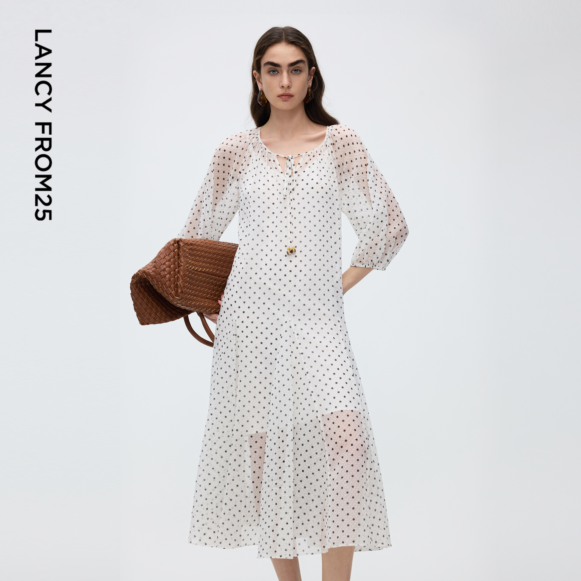 系带圆领 泡泡袖型 吊带内件