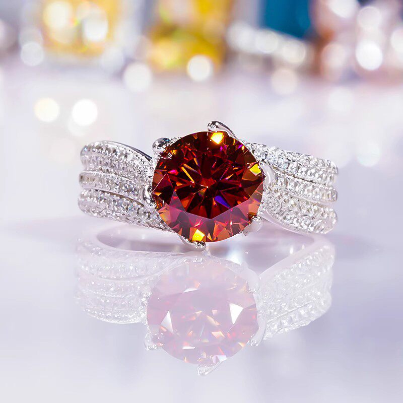 18K白金D色莫桑石群镶三排钻红宝石扭臂戒指纯银钻戒时尚奢华气质