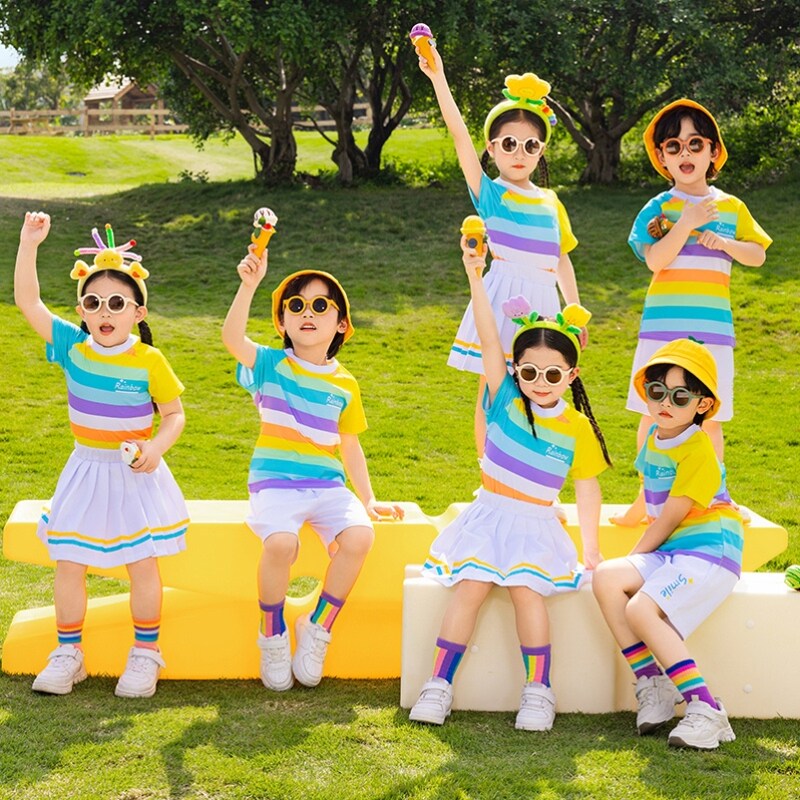 小学生班服彩虹色开幕式彩色拉拉队服足球衣网红运动会新款港风