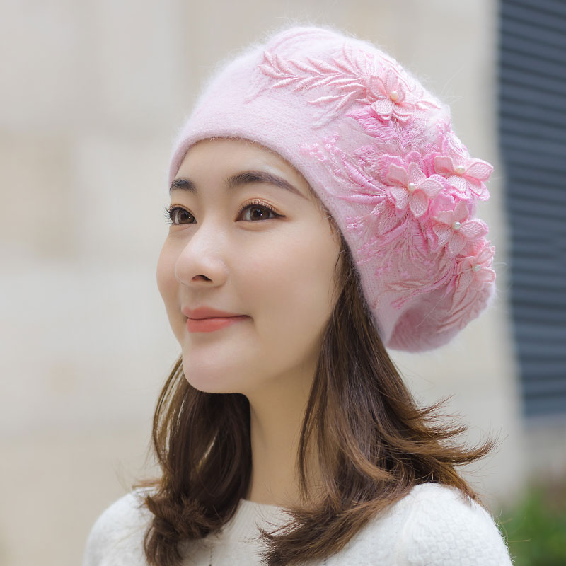 时尚手工钉珠立体刺绣毛线帽女冬天保暖针织帽圆脸兔毛粉色贝雷帽