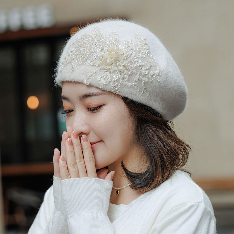 浣熊绒贝雷帽女秋冬妈妈韩版立体珠绣复古针织兔毛画家帽子大头围