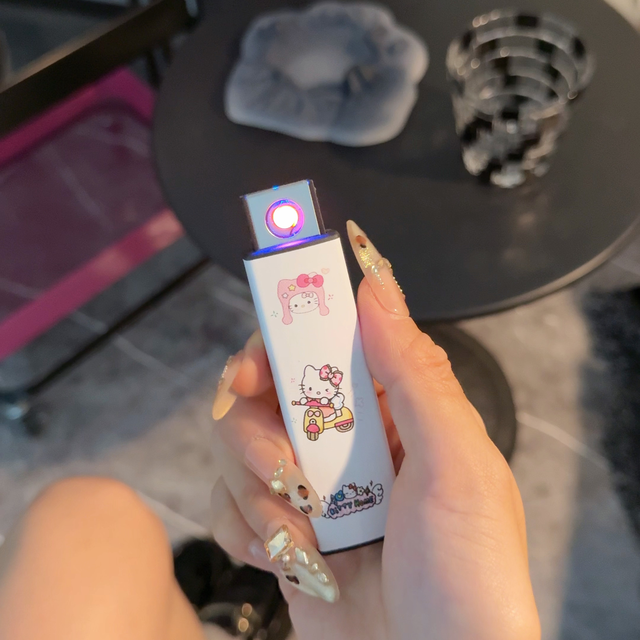 可爱卡通骑电车KT猫充电打火机