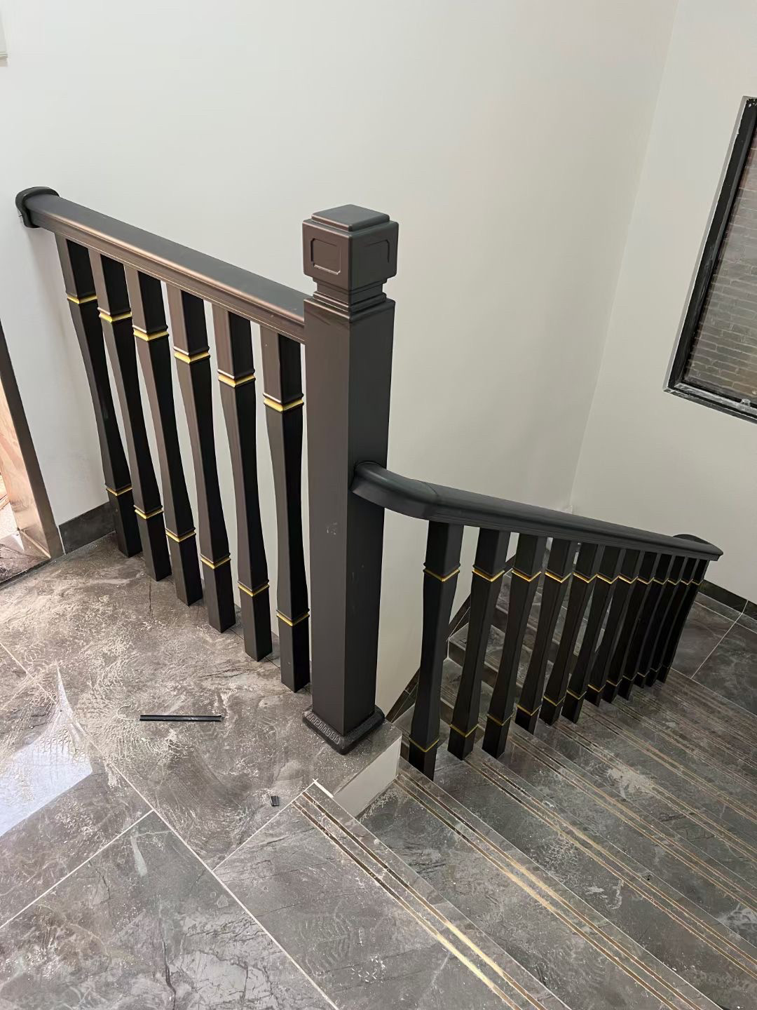 铝合金楼梯扶手连廊扶梯现代中式轻奢款网红栏杆楼梯间自建房