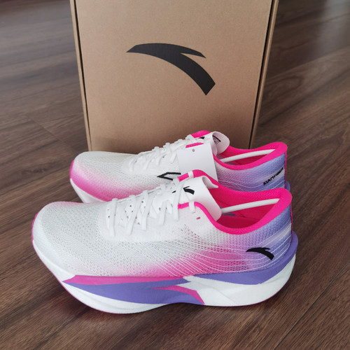 安踏 C202 6 心跳 格桑花 男子体考轻便软弹跑步鞋 112525575