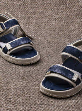 男女童新品526279夏季凉鞋沙滩鞋后跟魔术贴可调节平底透气