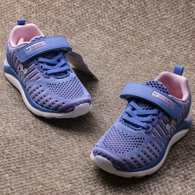 轻便透气女童运动跑步鞋
