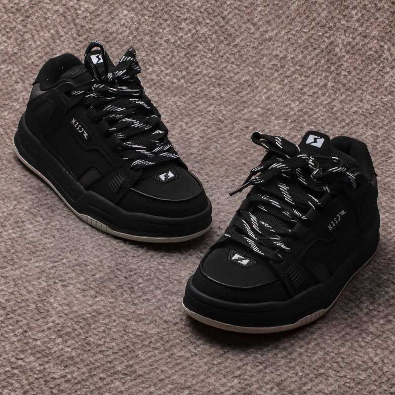 儿童秋冬款天鹅绒运动鞋