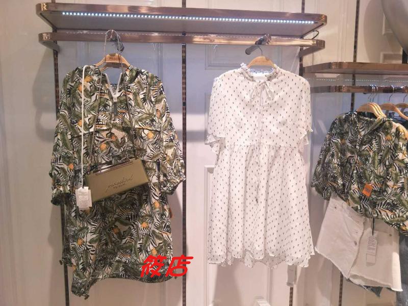 2020年夏季A3CA923女装纹样衬衫满印连帽宽松休闲衬衫女A3CA92316