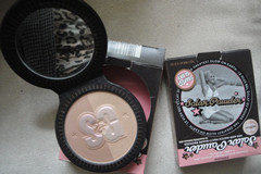 包邮现货英国Soap&glory Solar Powder Bronzer多色修容阴影粉饼