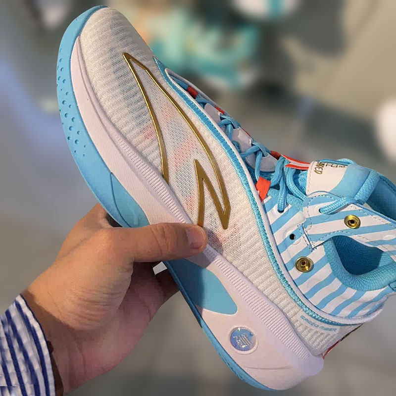 正品安踏KT8氮科技碳板支撑球鞋