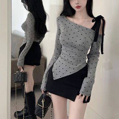 women's Grey polka dot slanted shoulder long sleeved T-shirt