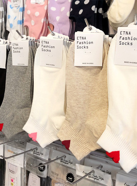 浅口百搭学院风黑色ETNA立体小桃心女生螺纹春秋新款四季袜