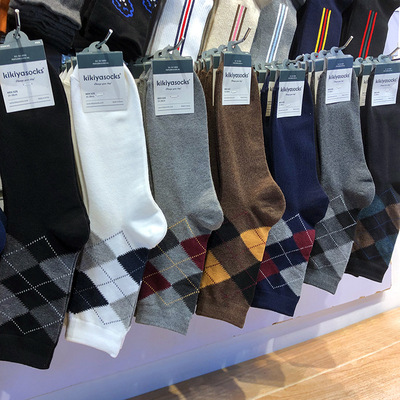 韩国进口袜子kikiyasocks拼色菱形格子潮男袜轻奢英伦风中筒棉袜
