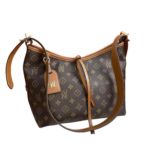 包包女式2025新款超火托特包大容量女可斜挎轻奢高级感通勤单肩包