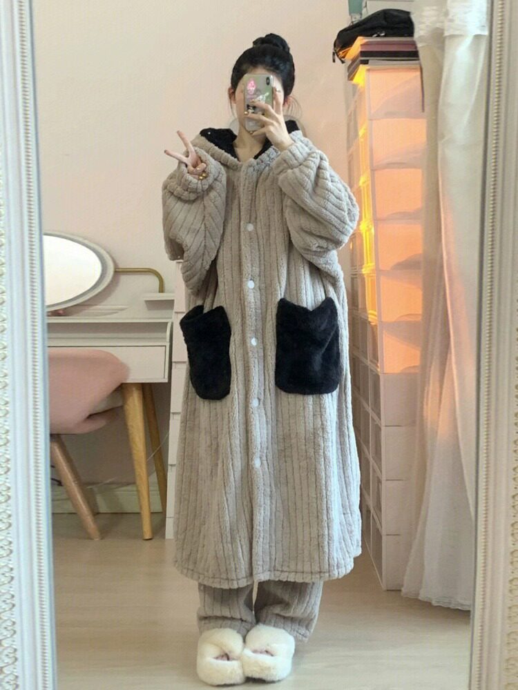 珊瑚绒睡袍女秋冬季2026新款连帽韩版ins风高级感长款睡衣家居服