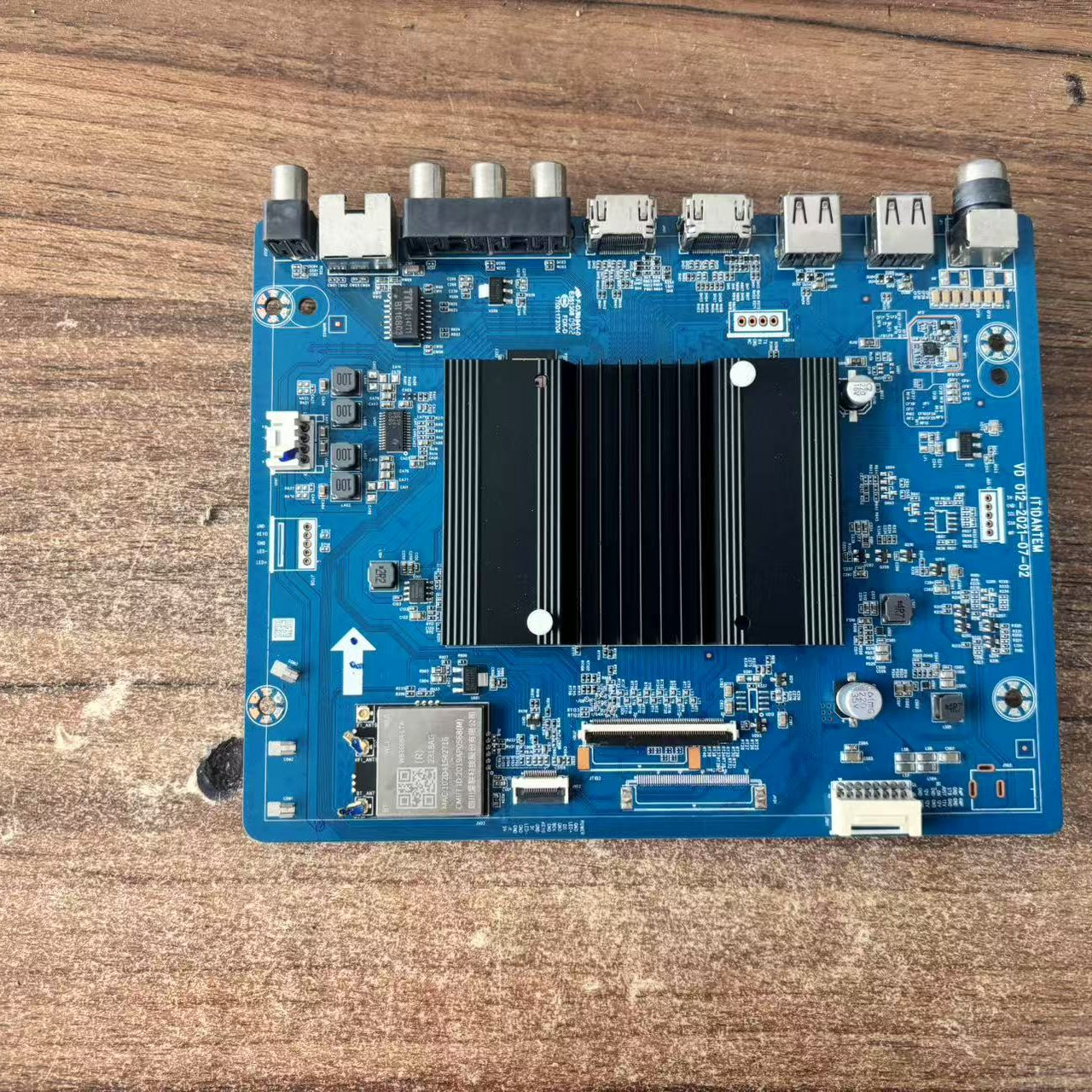 华为荣耀HN55DNTA主板VD 012-2021-07-02 IT1DANTEM屏ST5461D12-6