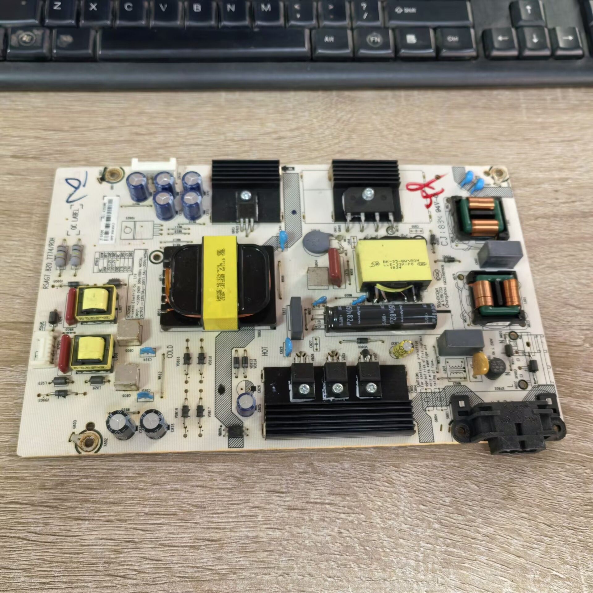 海信LED49EC500U 49N3000U电源板RSAG7.820.7774 HLL-4250WB 实拍,电子元器件市场,显示屏/LCD液晶屏/LED屏/TFT屏,淘宝优惠券,粉丝福利购,淘宝优惠卷