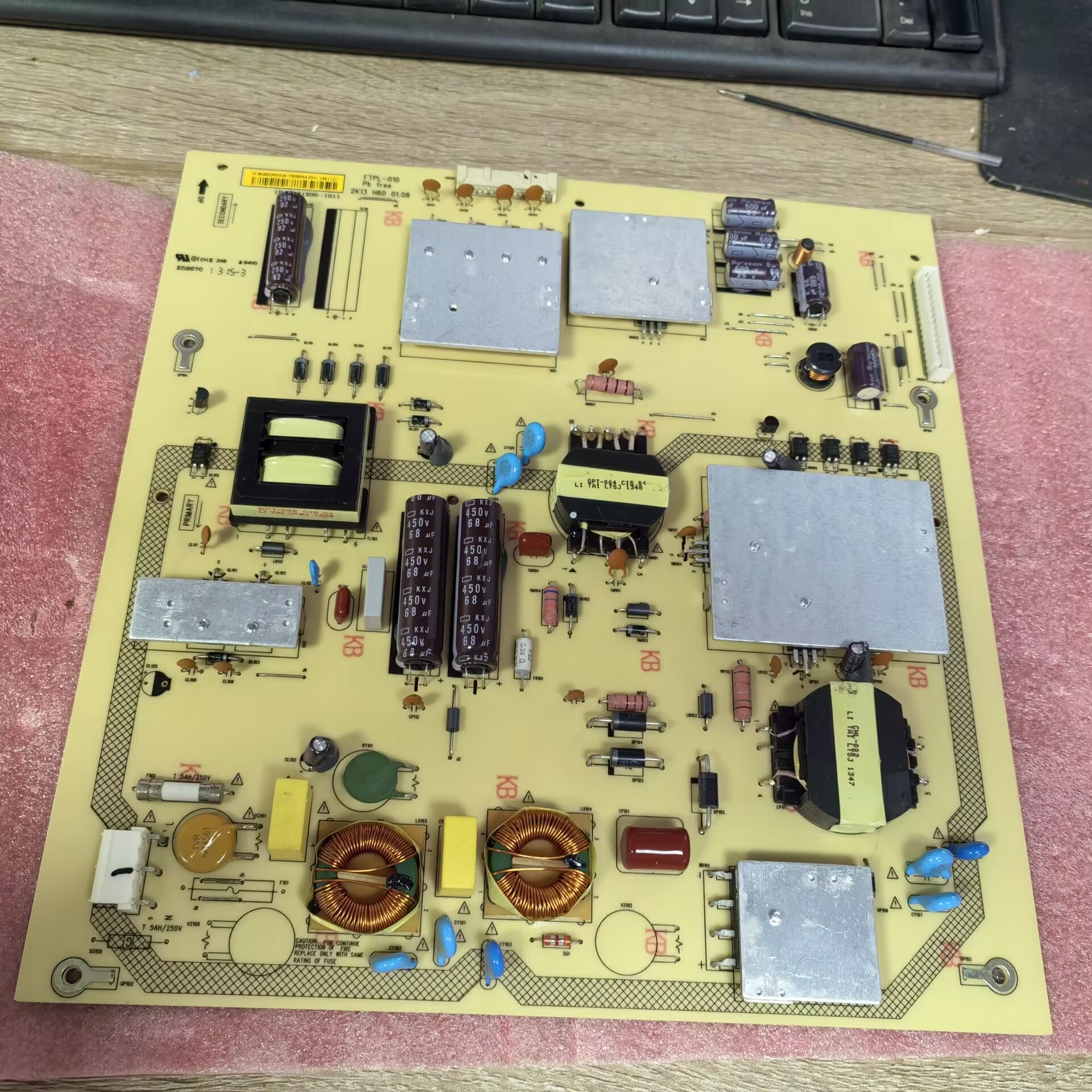 海尔LE60A5000电源板1P-0131X00