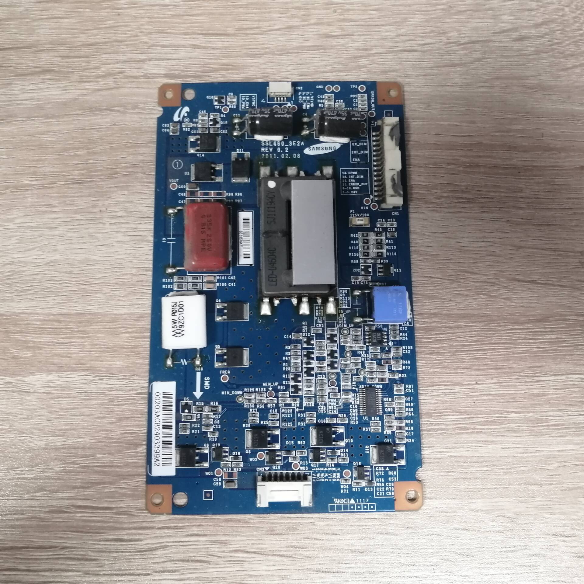 原装LED46IS95DL46E5200恒