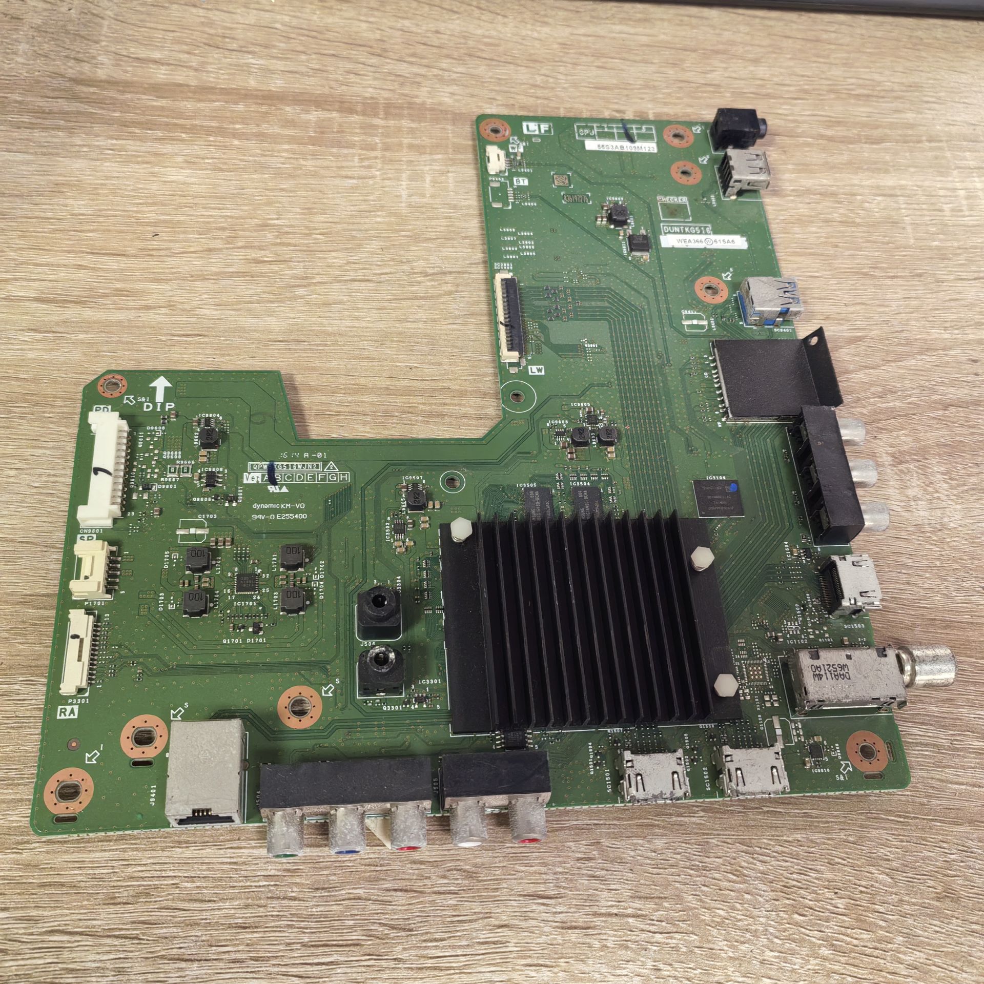 夏普LCD-55S3A主板DUNTKG516