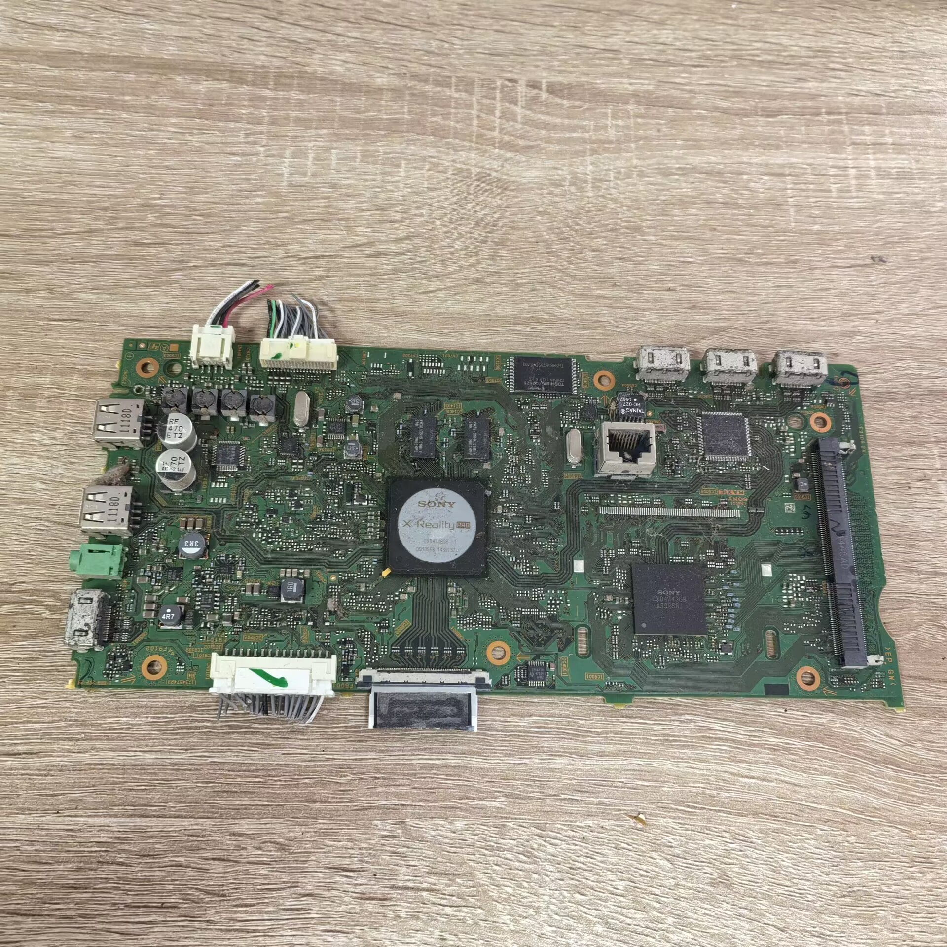 索尼KDL-50W700B主板1-889-202