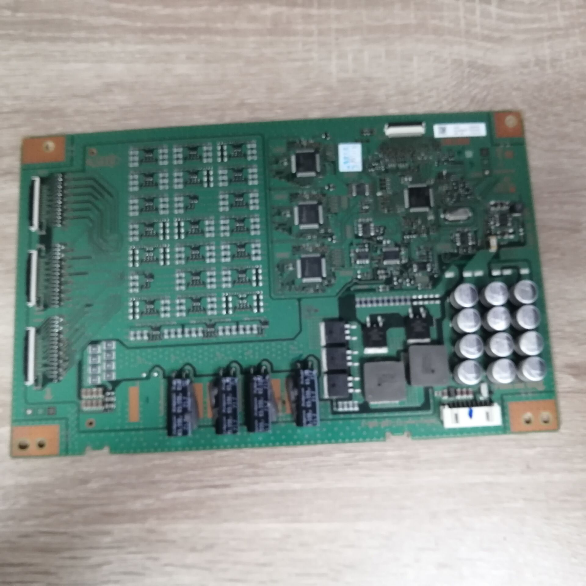 索尼KD-55X9000E电视机背光高压