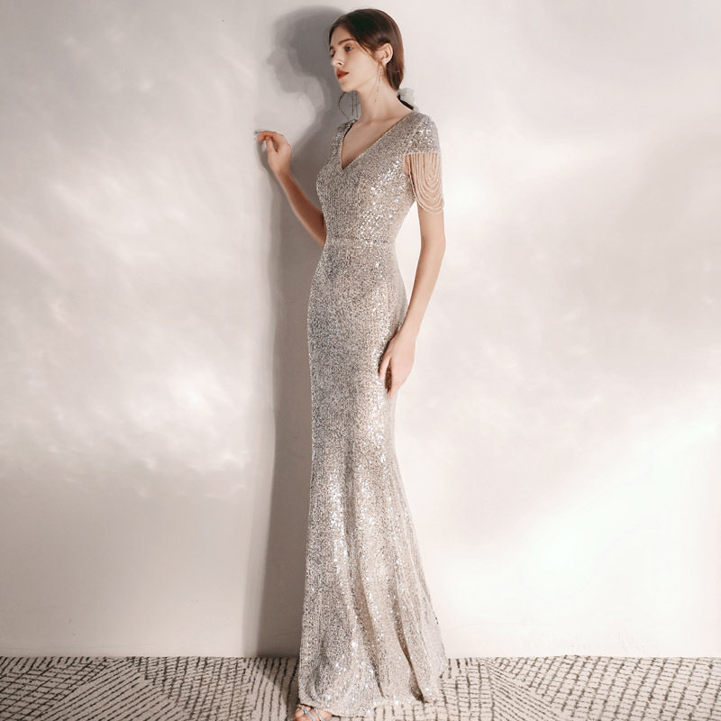 晚礼服女2026新款亮片鱼尾水晶珠显瘦宴会主持遮手臂气质优雅大码