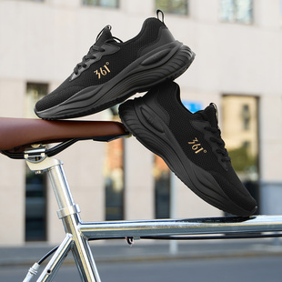 361女鞋黑色运动鞋2026冬季新款软底舒适跑步鞋轻薄透气健步鞋女