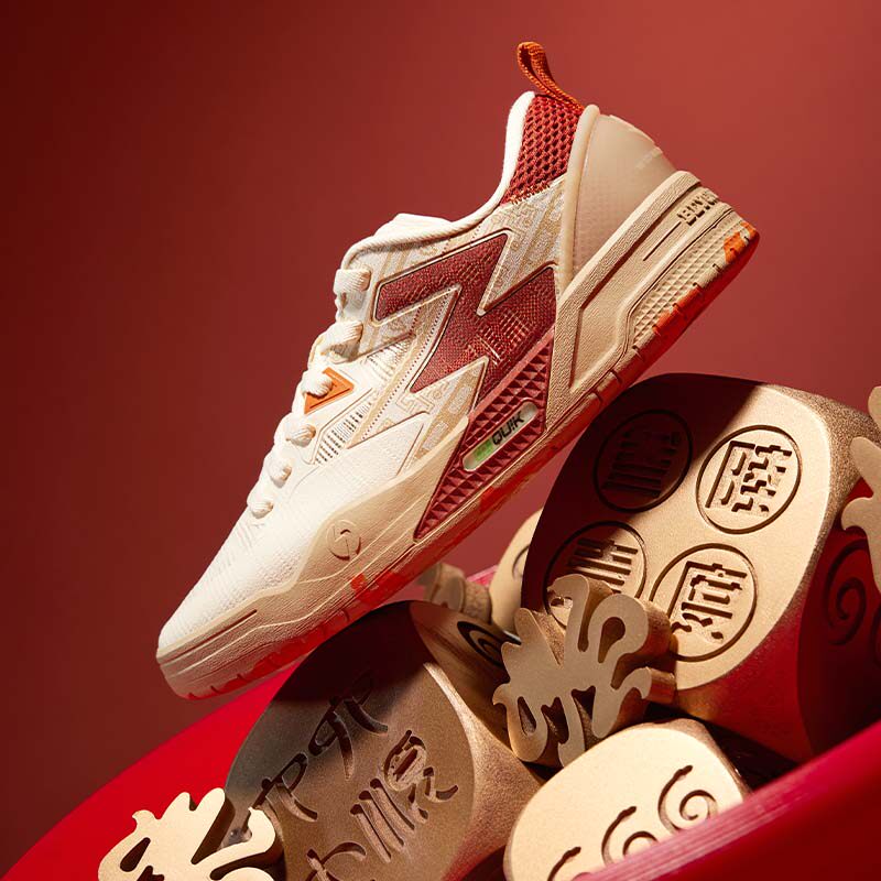 361男鞋运动鞋2026秋冬新款本命年鞋子休闲鞋透气新年红色板鞋男