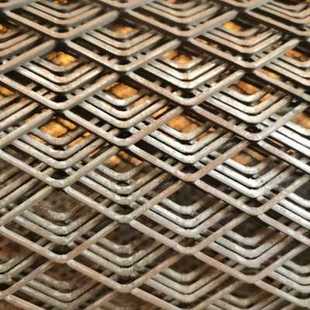 厂促爆品钢板网菱形网格铁网金属拉伸网扩张网吊顶装 饰铁丝网冲品