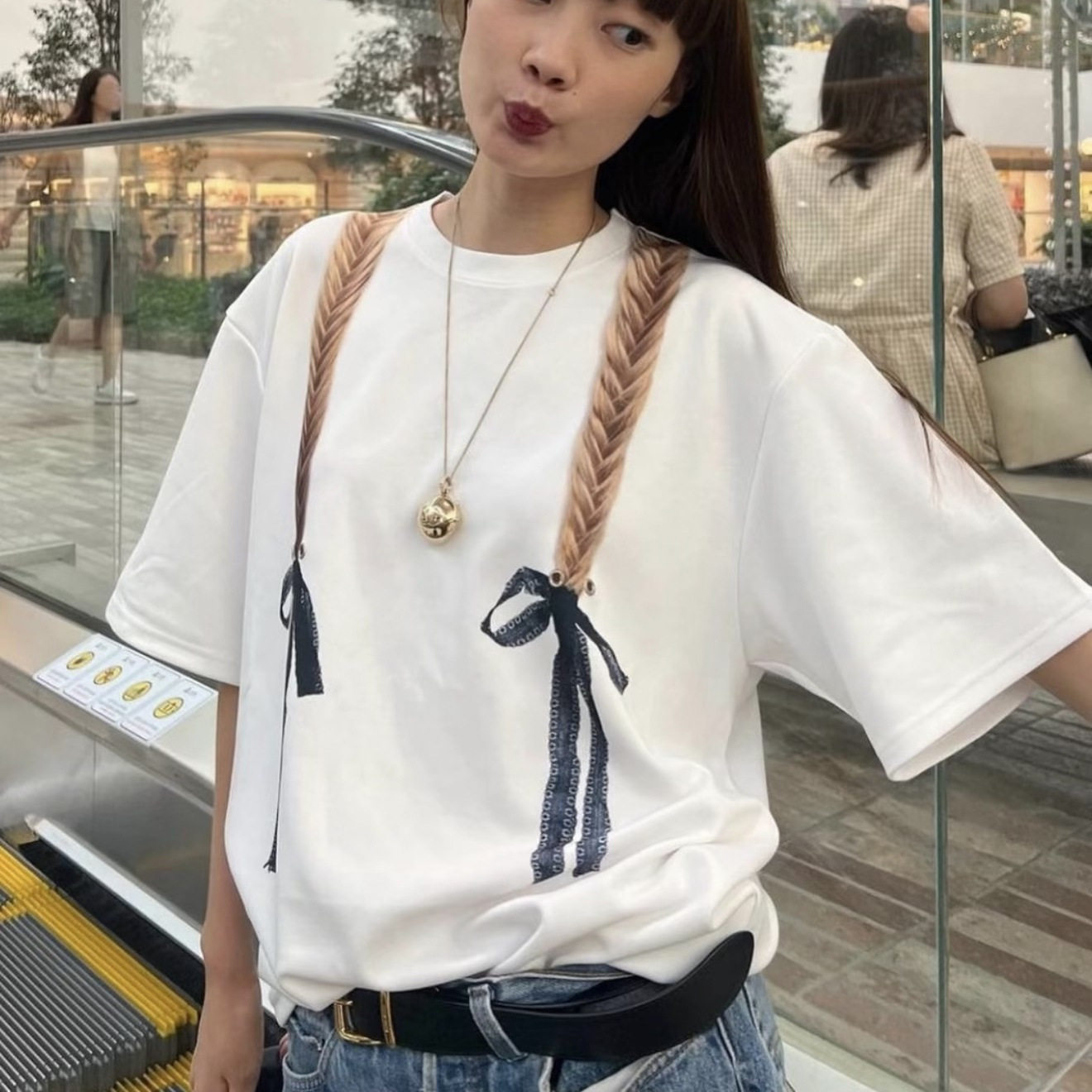 韩系 东大门同款 蝴蝶结黄色麻花辫印花休闲宽松圆领短袖T恤上衣