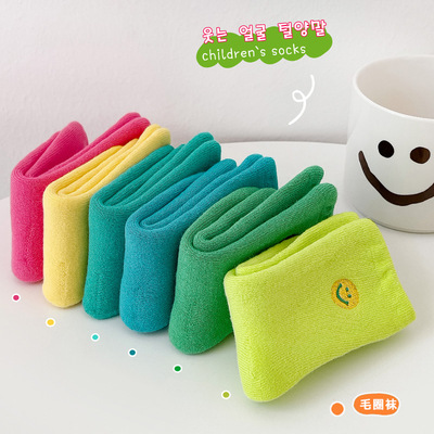 韩版中筒袜冬季刺绣笑脸毛圈袜