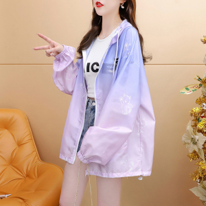 渐变色连帽防晒衣女夏季新款薄款大码宽松洋气百搭轻薄防晒外套潮