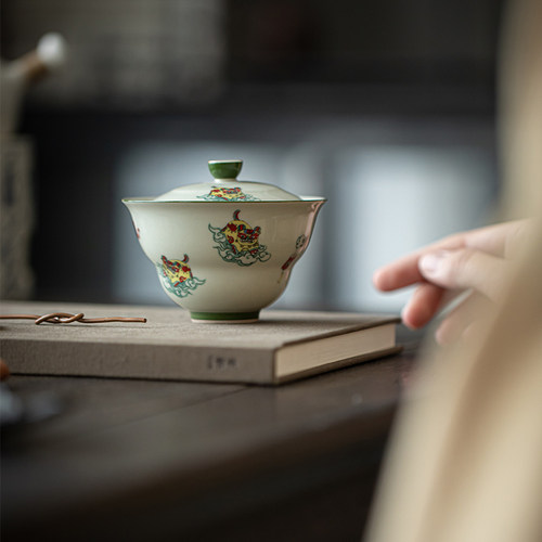 草木祠陶瓷福虎生威盖碗