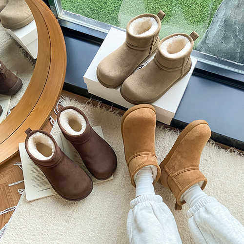 大码女鞋41到43胖脚宽肥超火雪地棉靴毛毛鞋女加绒厚底保暖短筒靴