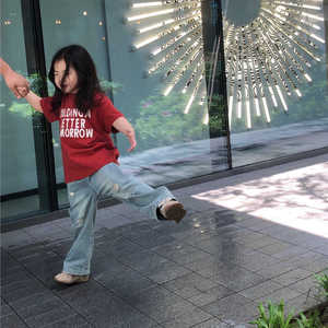 美妞之城 女童直筒裤子儿童破洞牛仔裤洋气小女孩2024新款休闲裤
